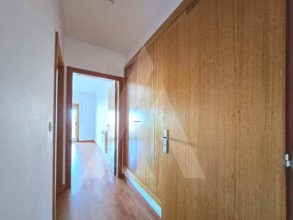 Apartamento T1 para Arrendamento em Aradas Foto 20