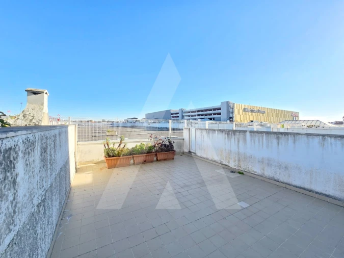 Apartamento T1 para Arrendamento em Aradas Foto 27