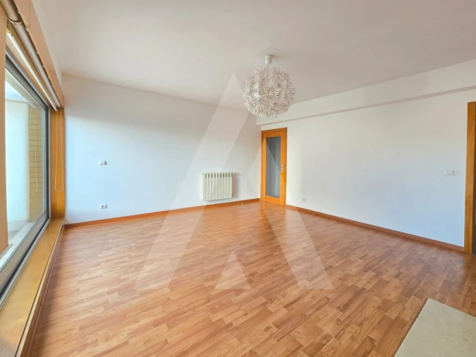 Apartamento T1 para Arrendamento em Aradas Foto 6