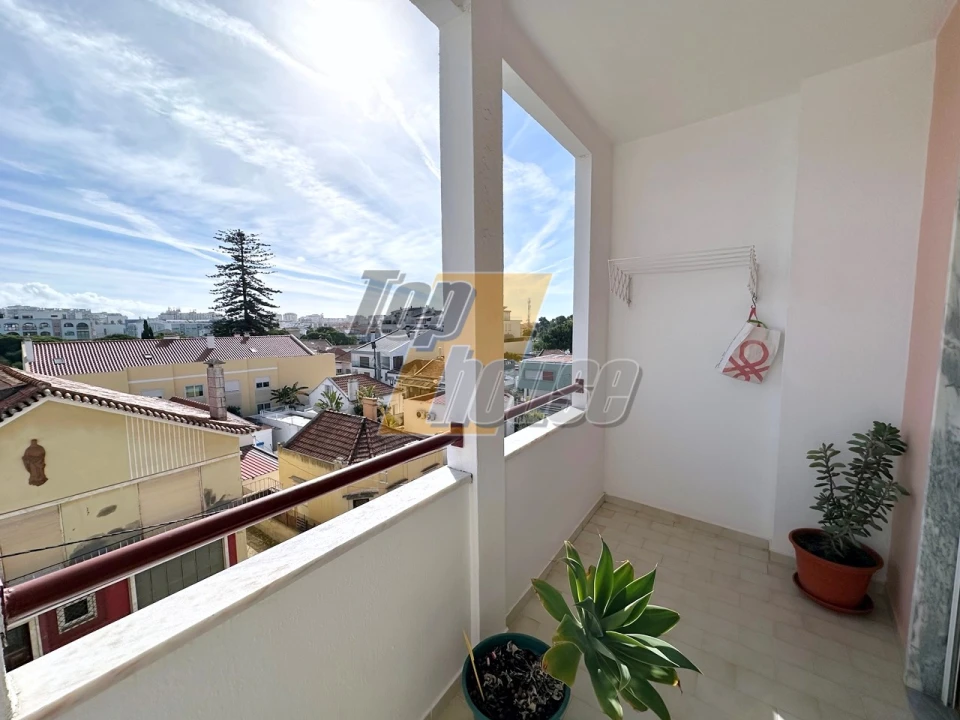 Apartamento T1 para Venda em Costa da Caparica Foto 22