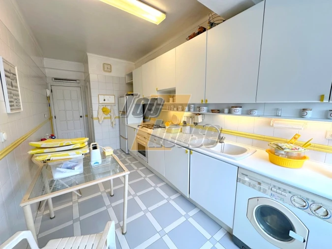 Apartamento T2 para Venda em Costa da Caparica Foto 10