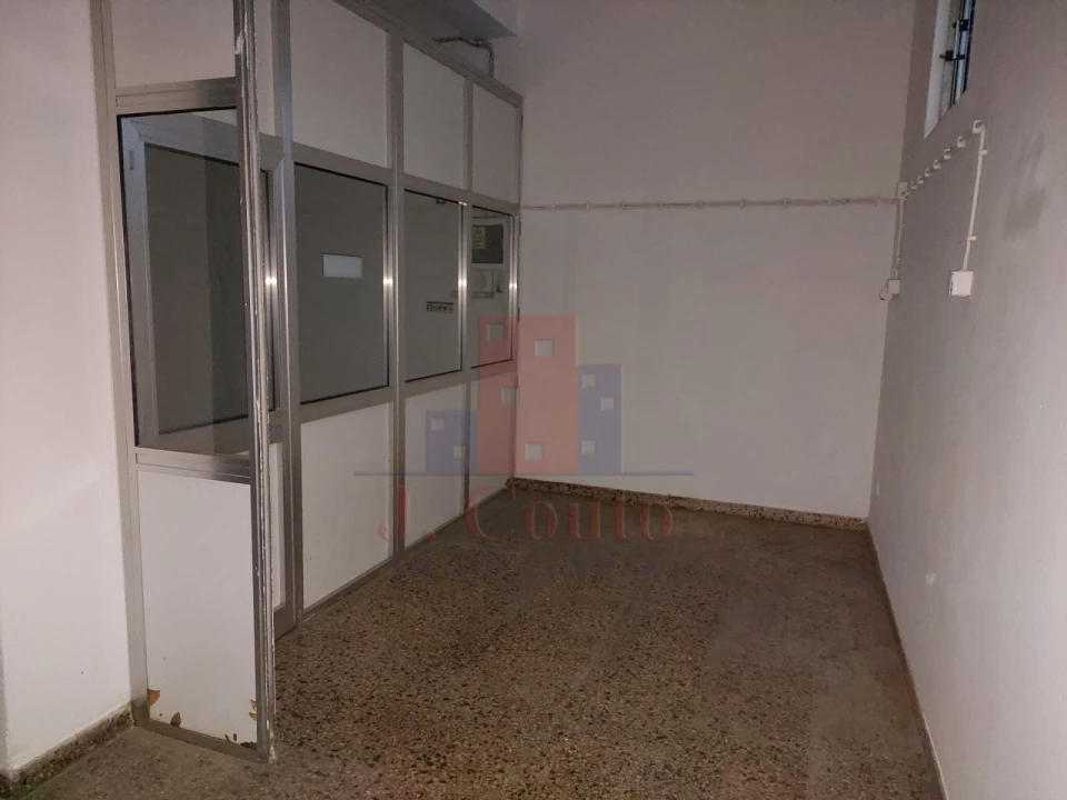 Loja para Arrendamento em Nossa Senhora do Pópulo, Coto e São Gregório Foto 4