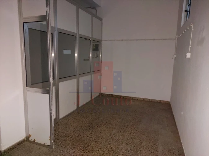 Loja para Arrendamento em Nossa Senhora do Pópulo, Coto e São Gregório Foto 4
