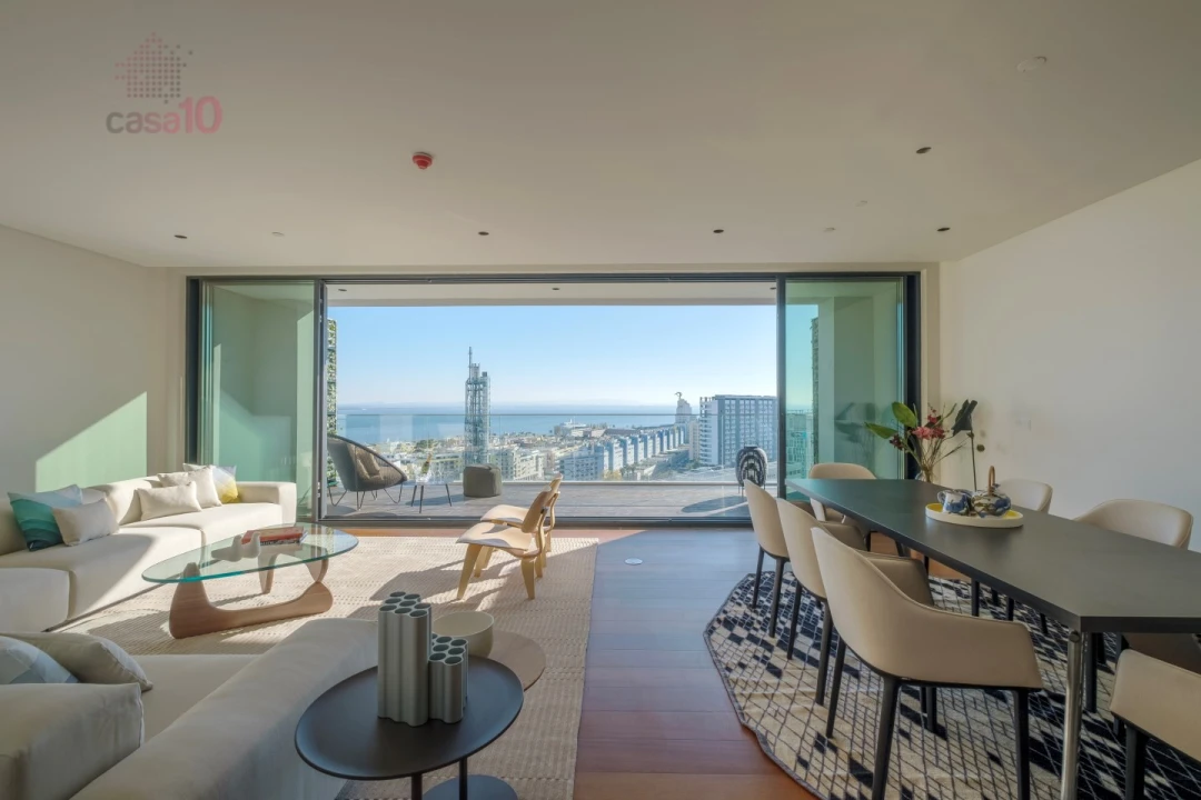 Apartamento T4 para Venda em Parque das Nações Foto 6