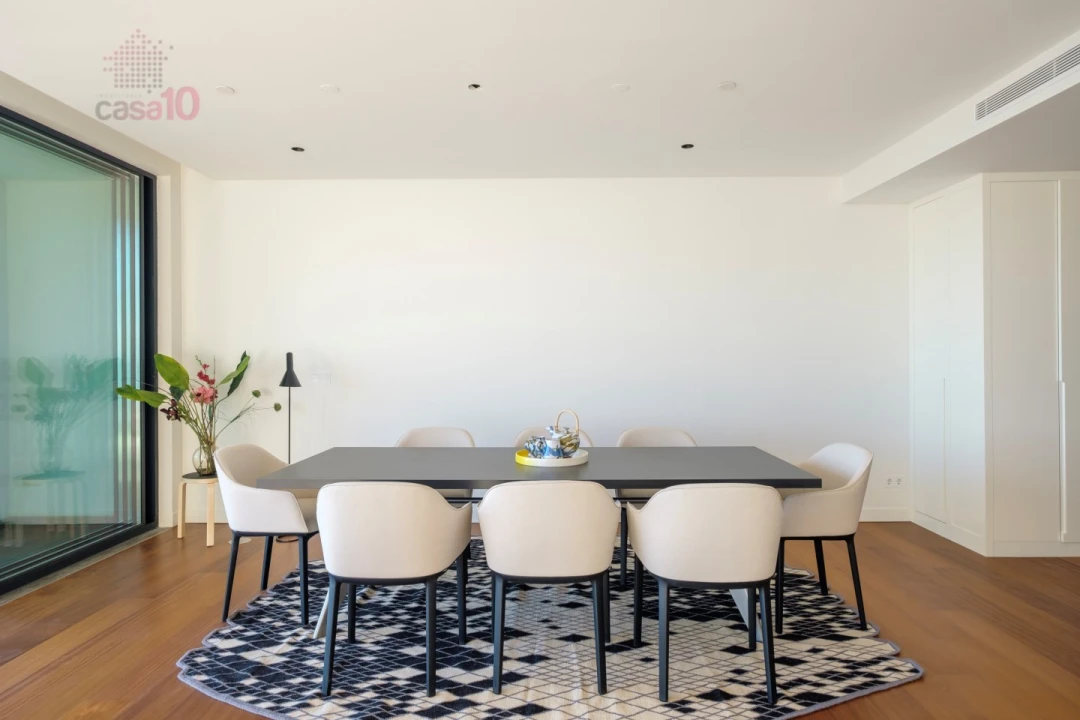 Apartamento T4 para Venda em Parque das Nações Foto 5