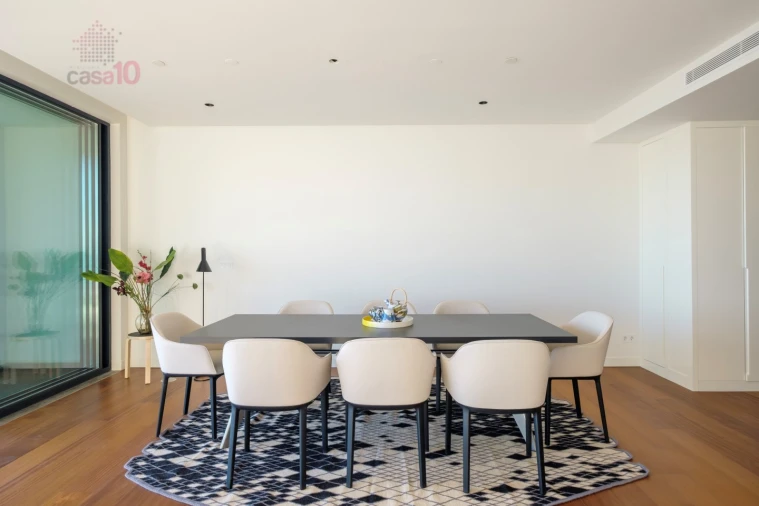 Apartamento T4 para Venda em Parque das Nações Foto 5