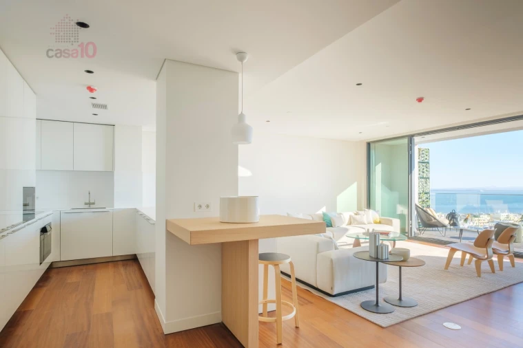 Apartamento T4 para Venda em Parque das Nações Foto 9