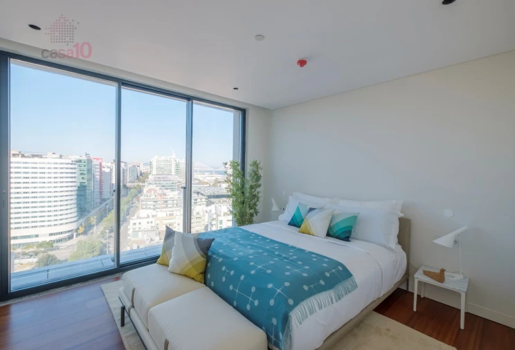 Apartamento T3 para Venda em Parque das Nações Foto 10