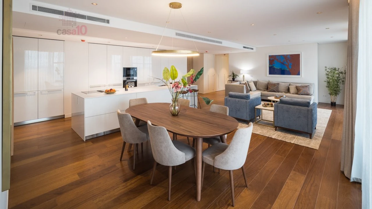 Apartamento T3 para Venda em Parque das Nações Foto 2