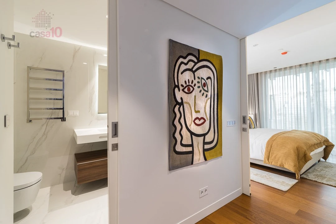 Apartamento T3 para Venda em Parque das Nações Foto 3