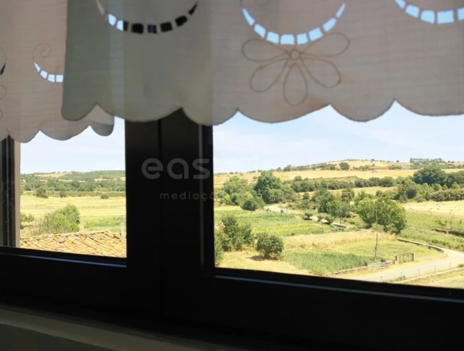 Moradia T3 para Venda em Sendim e Atenor Foto 3