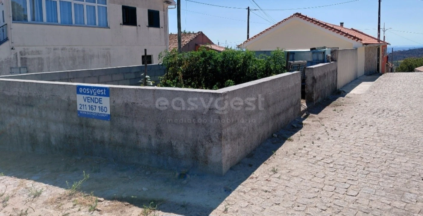 Moradia T3 para Venda em Carrazeda de Ansiães Foto 3