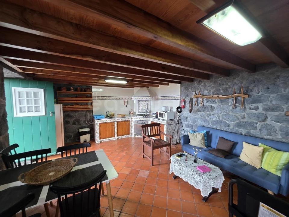 Moradia T4 para Venda em Santo Amaro Foto 12