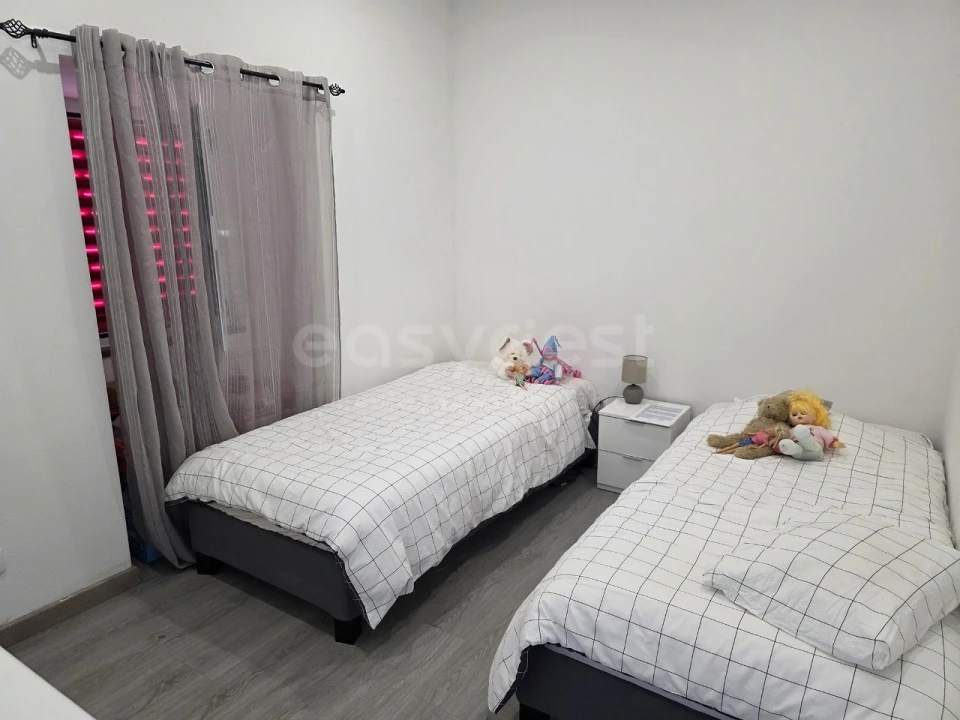 Moradia T4 para Venda em Santo Amaro Foto 35