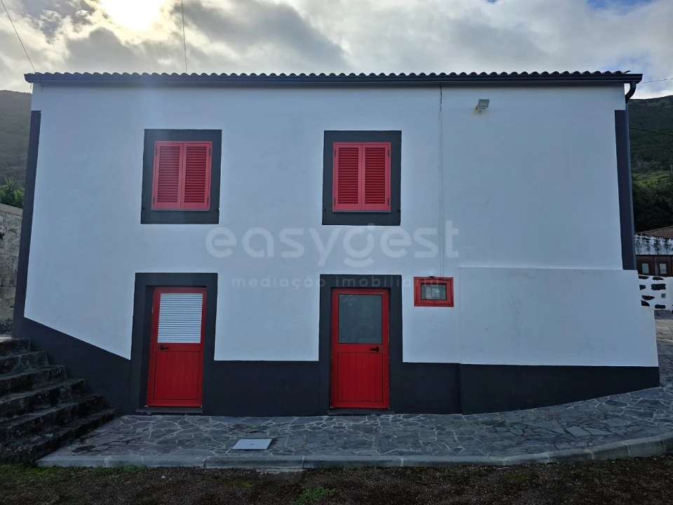 Moradia T4 para Venda em Santo Amaro Foto 31
