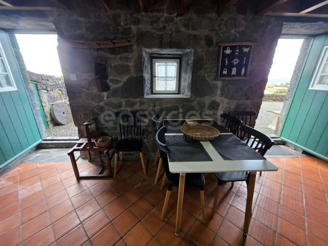 Moradia T4 para Venda em Santo Amaro Foto 13