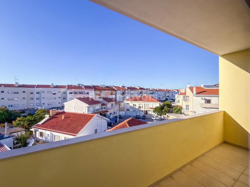 Apartamento T3 para Venda em São João Baptista Foto 13