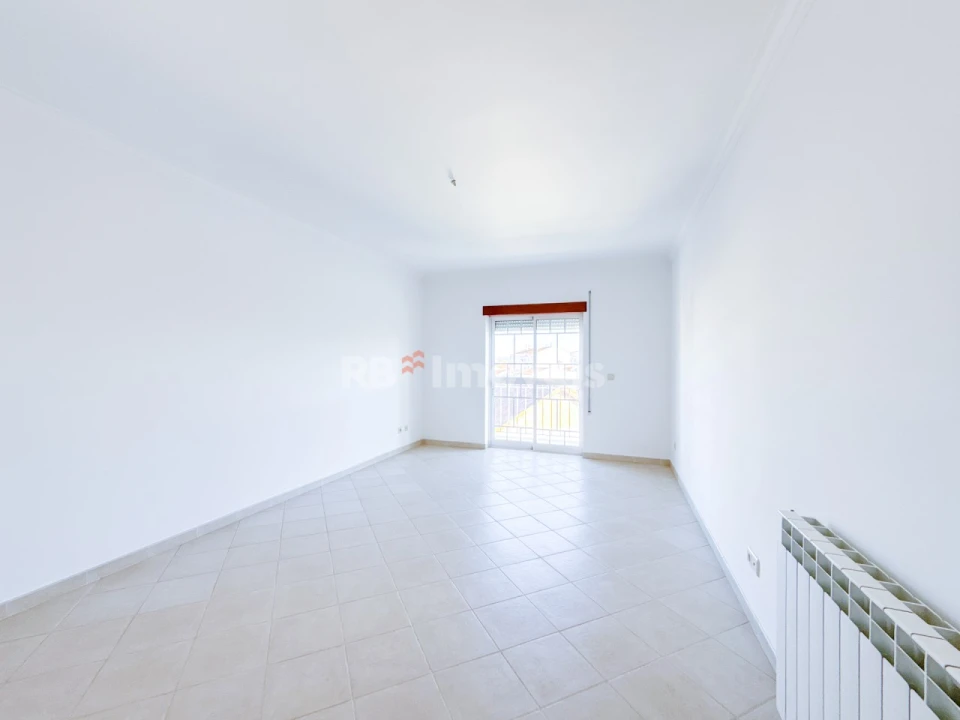 Apartamento T3 para Venda em São João Baptista Foto 1
