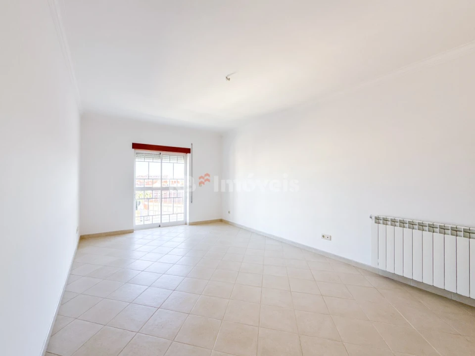 Apartamento T3 para Venda em São João Baptista Foto 3