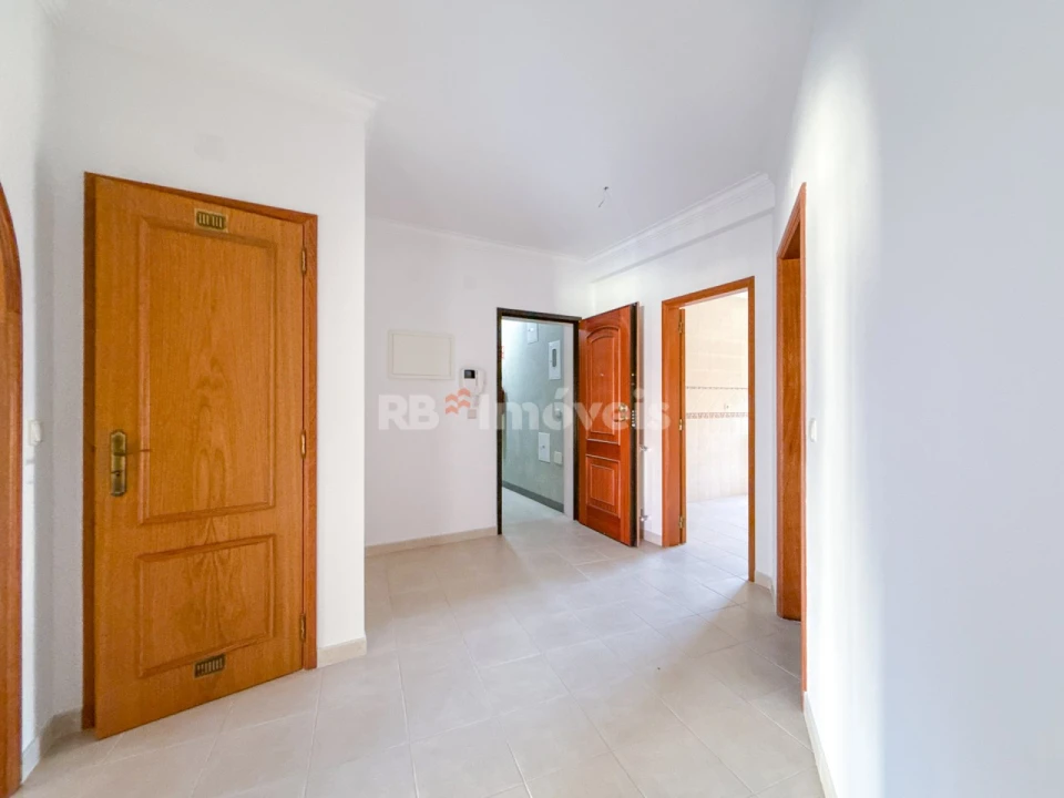 Apartamento T3 para Venda em São João Baptista Foto 3