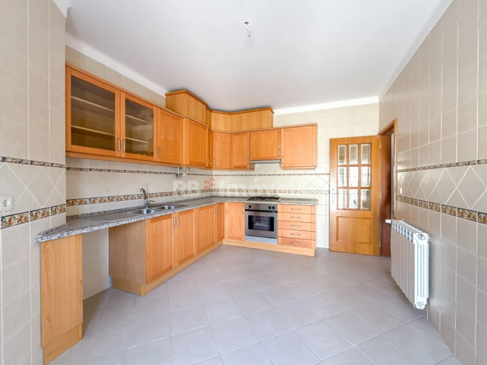 Apartamento T3 para Venda em São João Baptista Foto 2