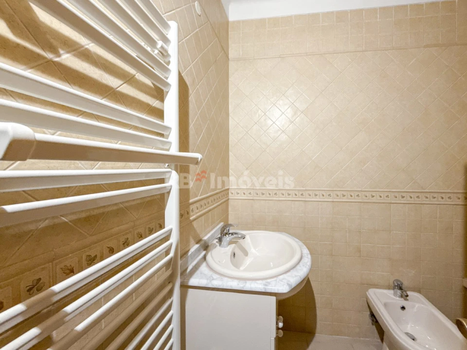 Apartamento T2 para Venda em São João Baptista Foto 16