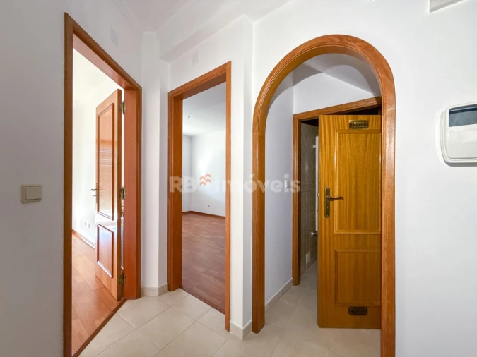 Apartamento T2 para Venda em São João Baptista Foto 2