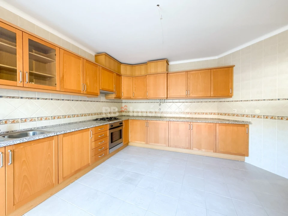 Apartamento T3 para Venda em São João Baptista Foto 14
