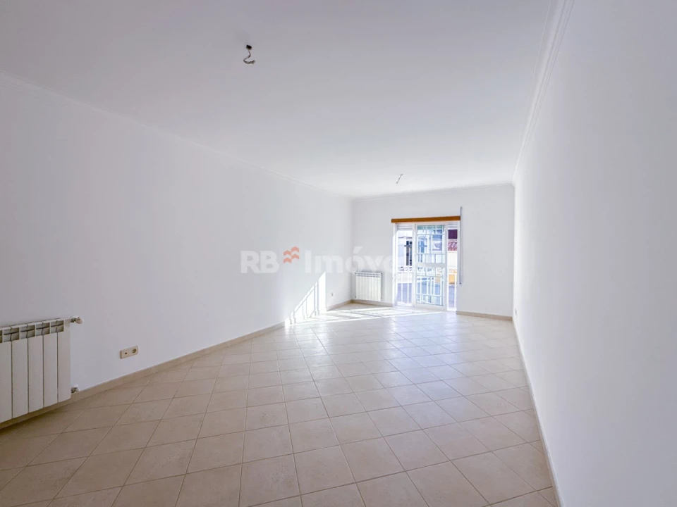 Apartamento T3 para Venda em São João Baptista Foto 1