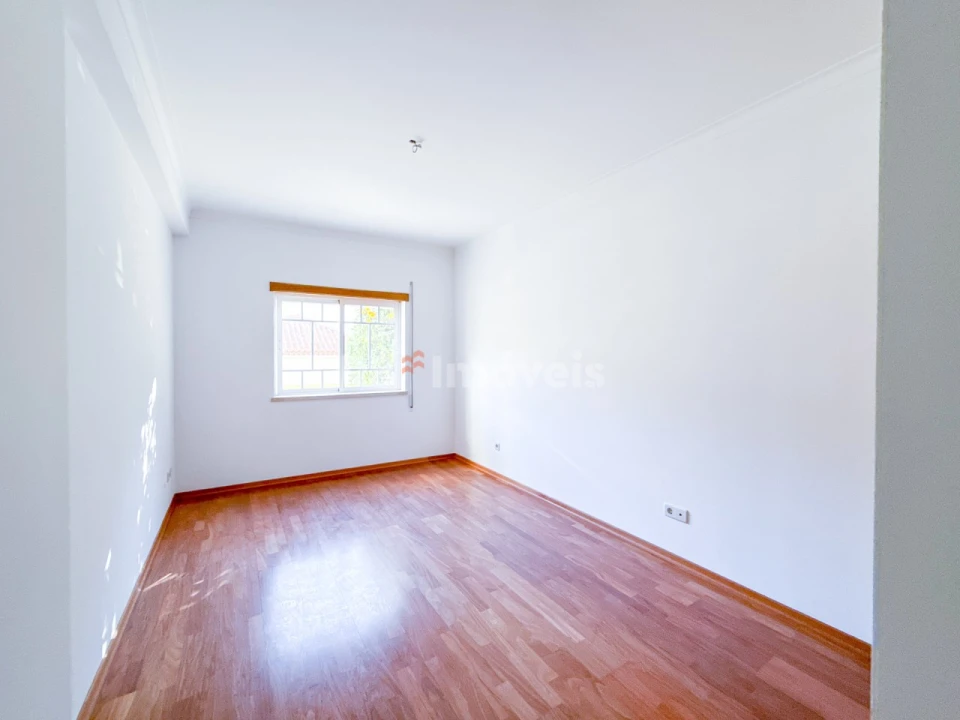 Apartamento T3 para Venda em São João Baptista Foto 14