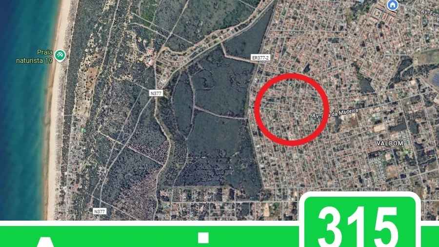 Terreno para Venda em Charneca de Caparica e Sobreda