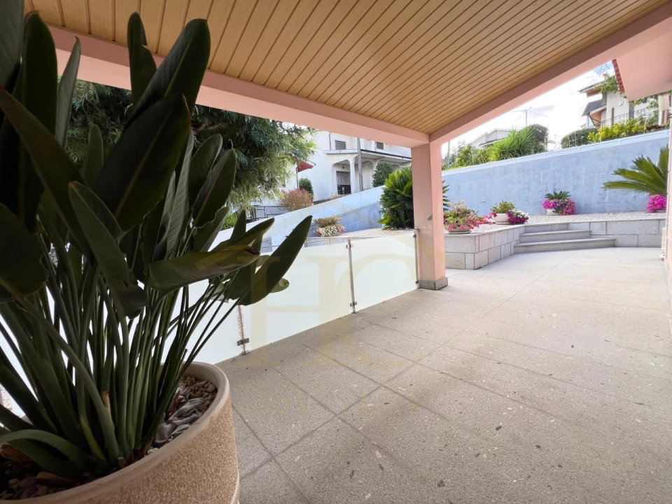 Moradia T3 para Venda em Travanca Foto 3