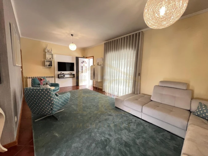 Moradia T3 para Venda em Travanca Foto 9