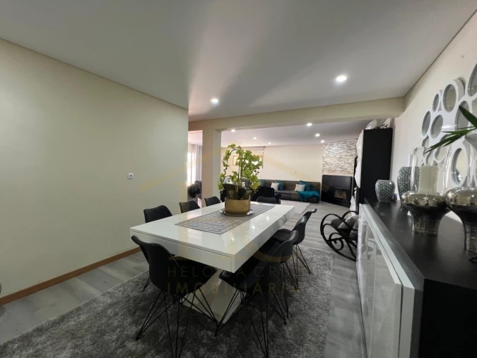 Moradia T3 para Venda em Travanca Foto 36