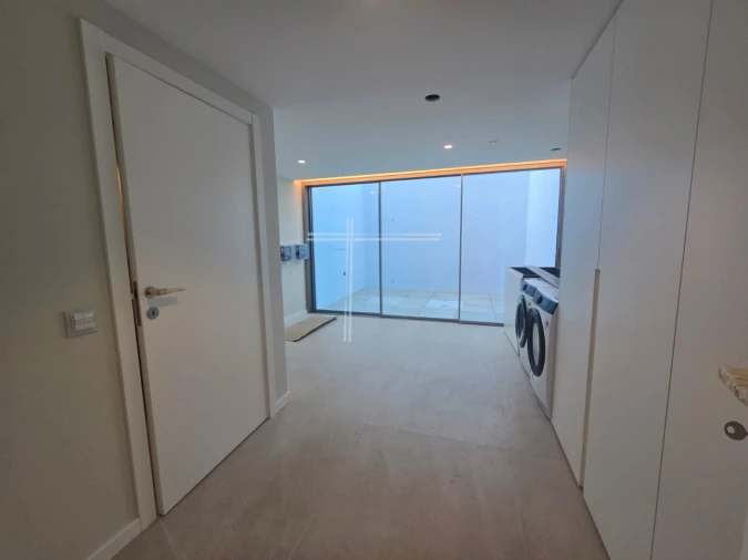 Moradia T5 para Venda em Corroios Foto 15