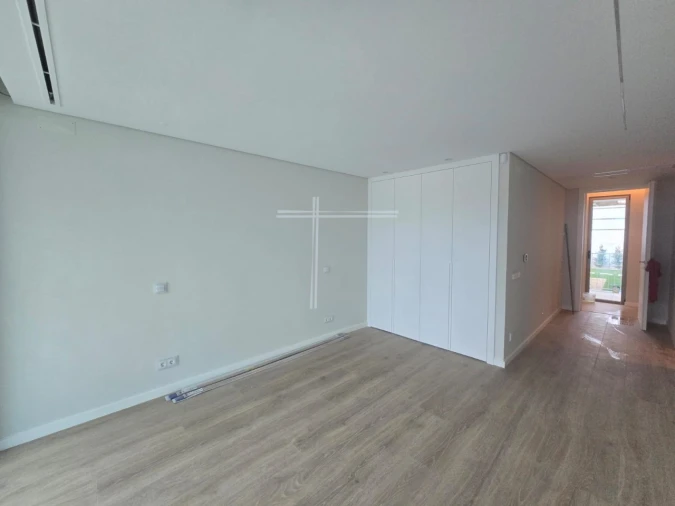 Moradia T5 para Venda em Corroios Foto 48