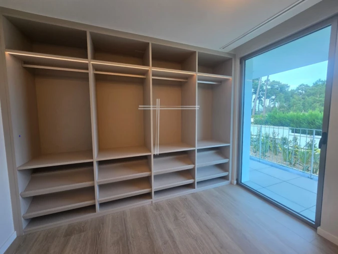 Moradia T5 para Venda em Corroios Foto 53