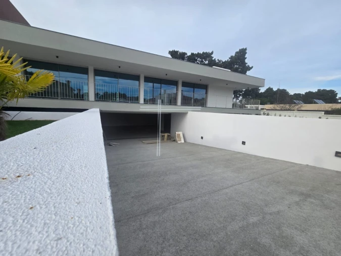 Moradia T5 para Venda em Corroios Foto 65