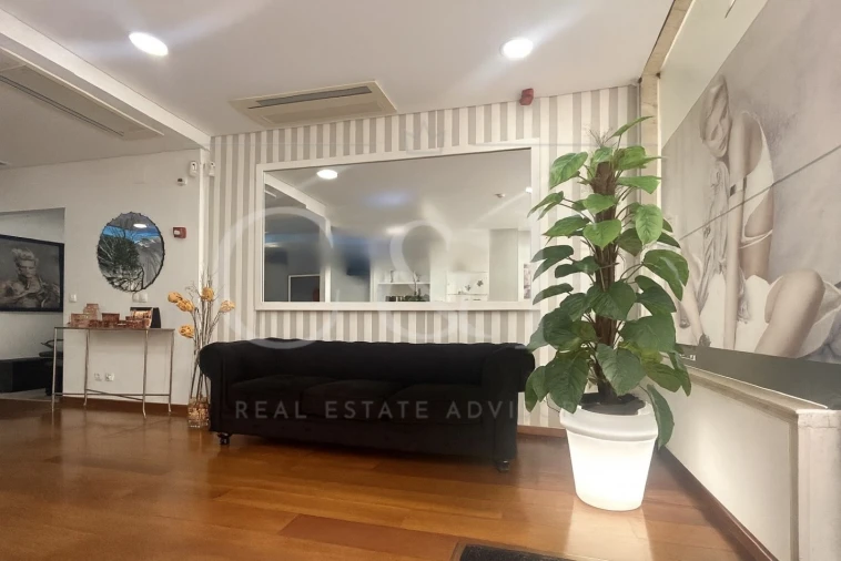 Negócio para Venda em Algés, Linda-A-Velha e Cruz Quebrada-Dafundo Foto 2