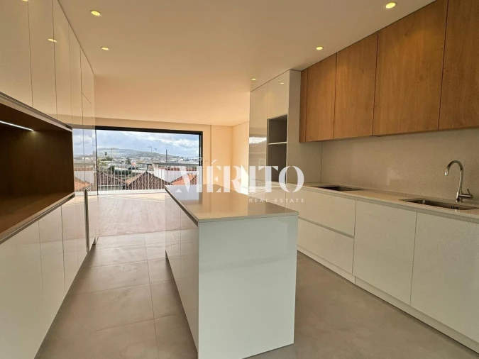 Moradia T3 para Venda em Pinheiro Foto 6