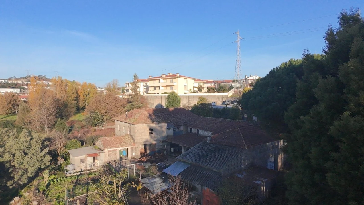 Quinta T4 para Venda em Gondar Foto 1