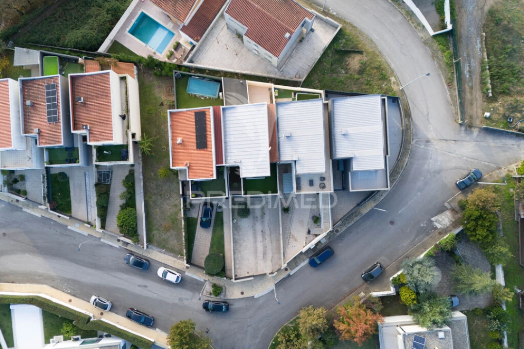 Moradia T3 para Venda em Carrazedo Foto 2