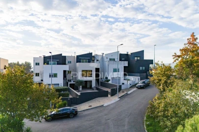 Moradia T3 para Venda em Carrazedo