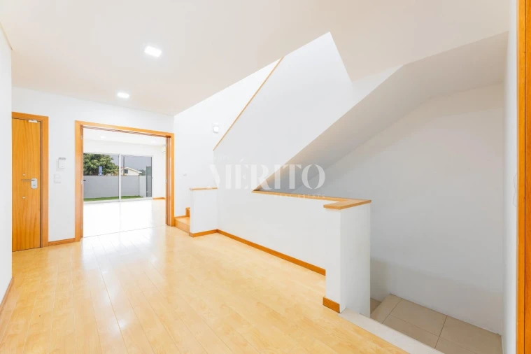 Moradia T3 para Venda em Gamil e Midões Foto 2