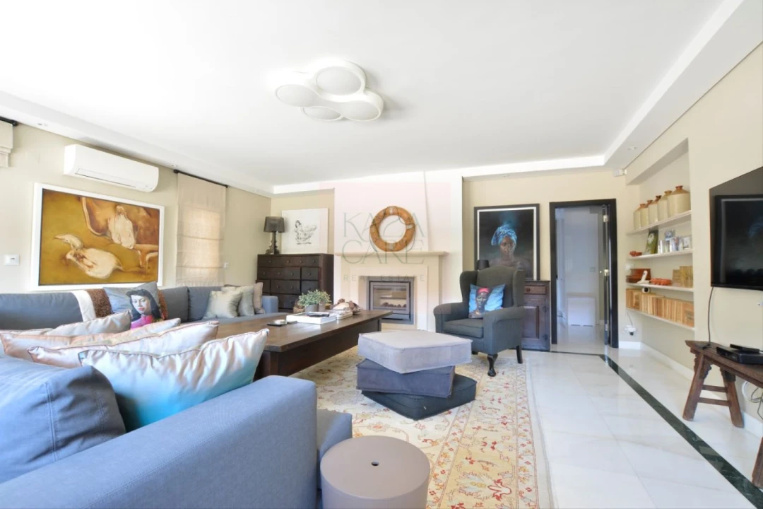 Moradia T6 para Venda em Santa Maria e São Miguel, São Martinho, São Pedro Penaferrim Foto 8