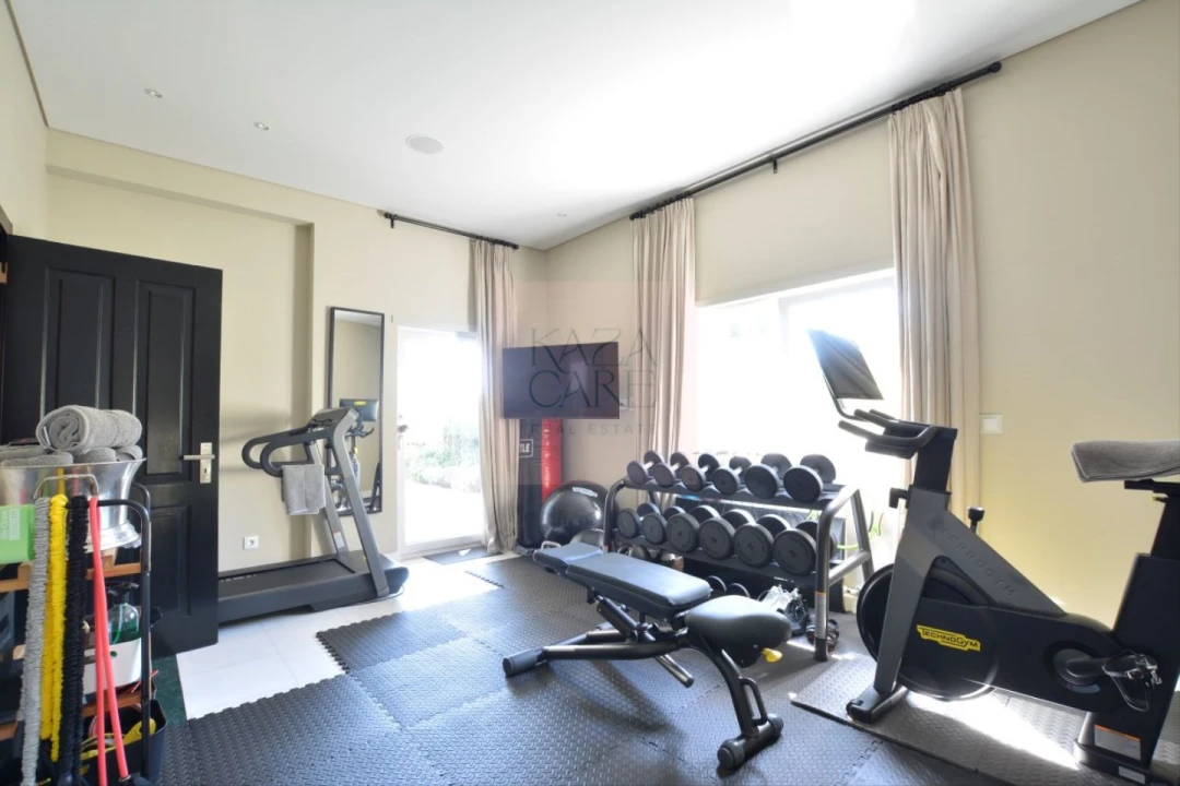 Moradia T6 para Venda em Santa Maria e São Miguel, São Martinho, São Pedro Penaferrim Foto 38