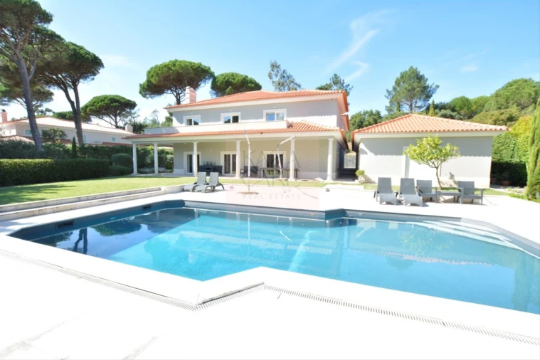 Moradia T6 para Venda em Santa Maria e São Miguel, São Martinho, São Pedro Penaferrim