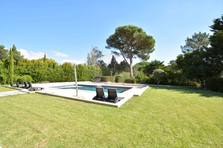 Moradia T6 para Venda em Santa Maria e São Miguel, São Martinho, São Pedro Penaferrim Foto 18