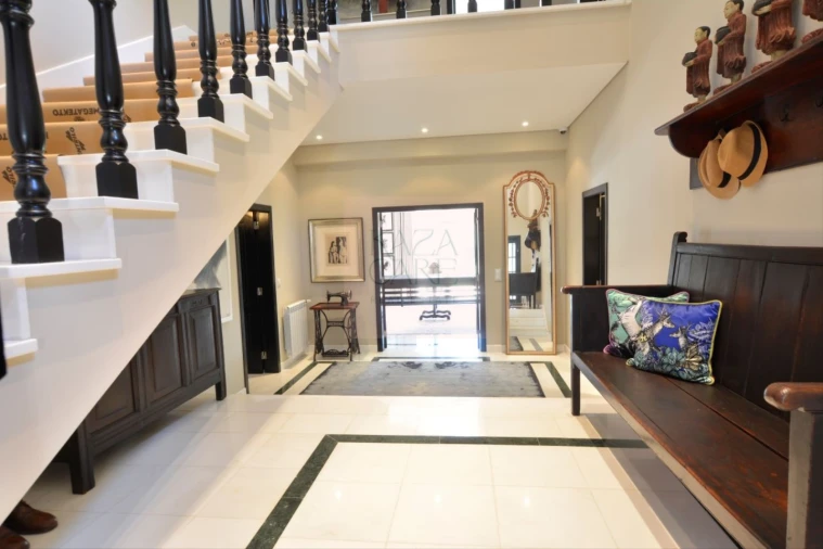 Moradia T6 para Venda em Santa Maria e São Miguel, São Martinho, São Pedro Penaferrim Foto 32