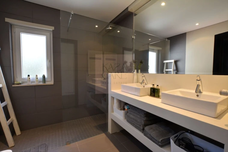 Moradia T6 para Venda em Santa Maria e São Miguel, São Martinho, São Pedro Penaferrim Foto 44